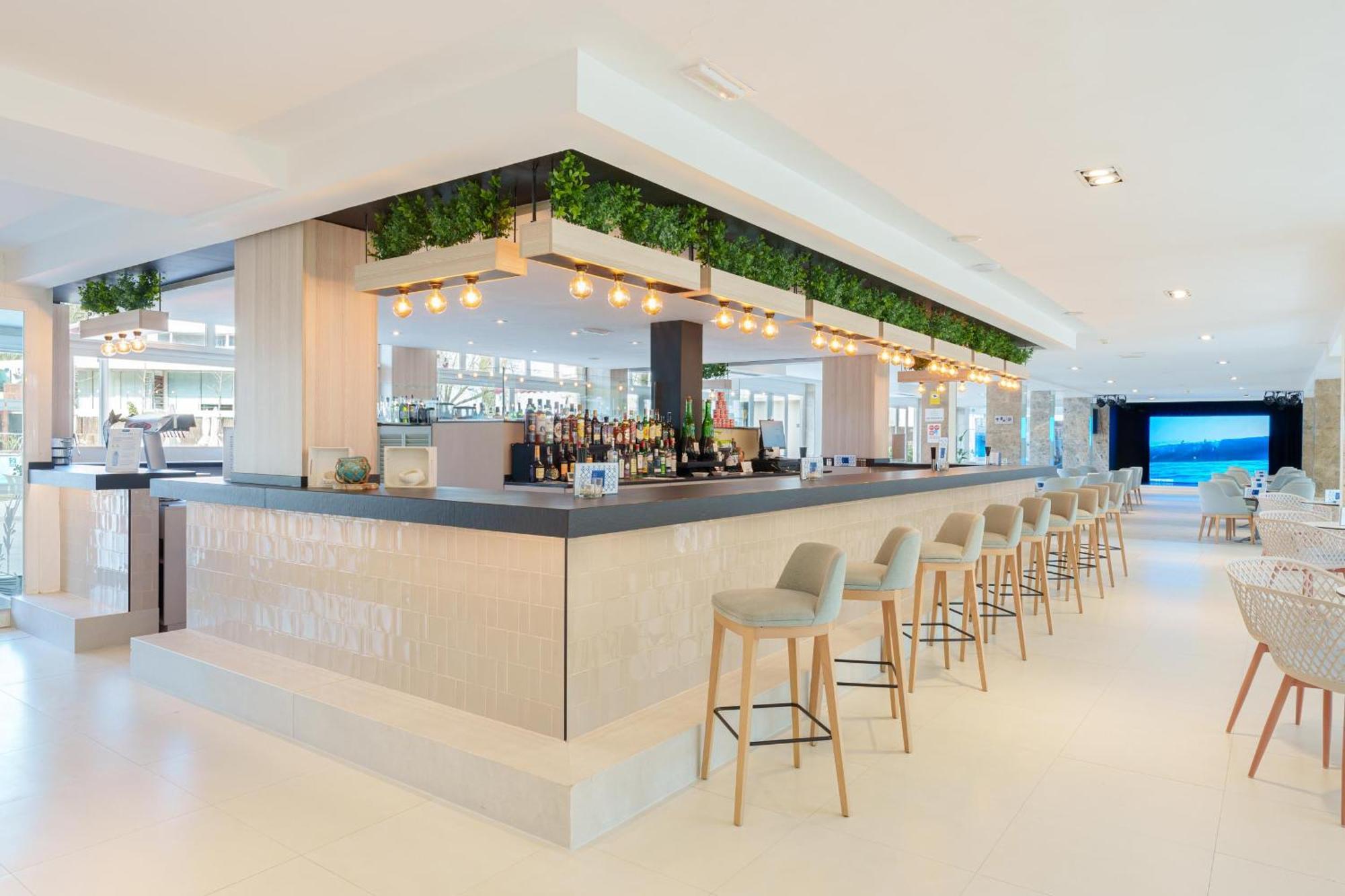 Ferrer Janeiro Hotel & Spa Can Picafort  Exterior photo